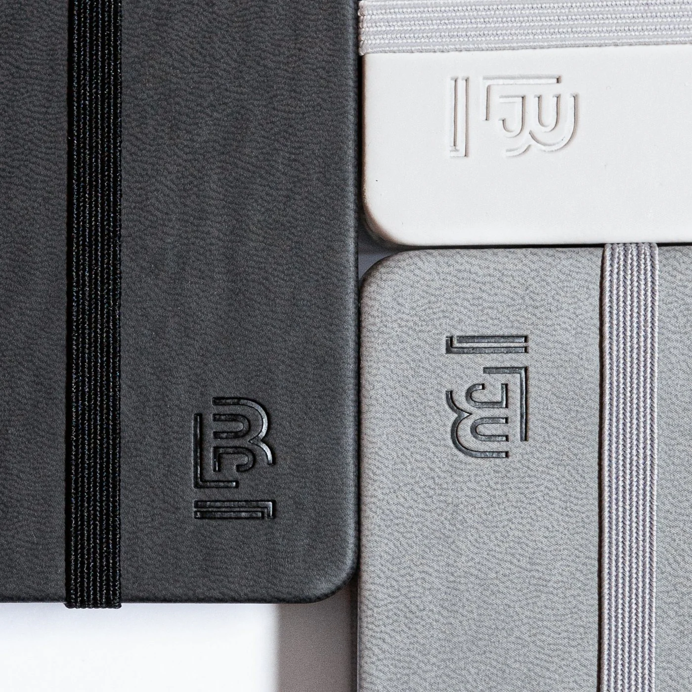 Blackwing Medium (A5) Slate Notebook- White - Image 3