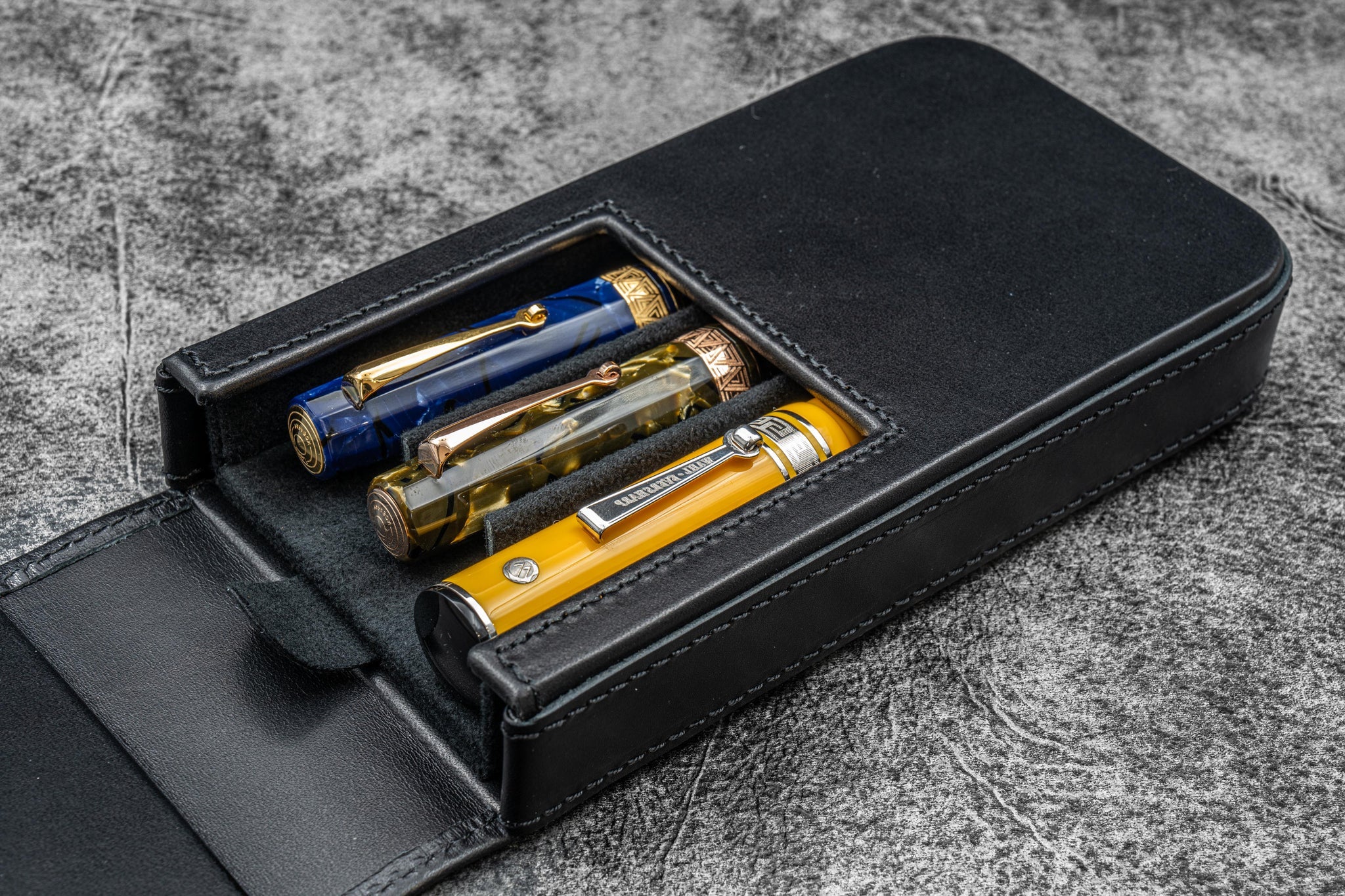 Galen Leather Co. Flap Magnum Opus 3 Slot Hard Pen Case - Black - Image 2