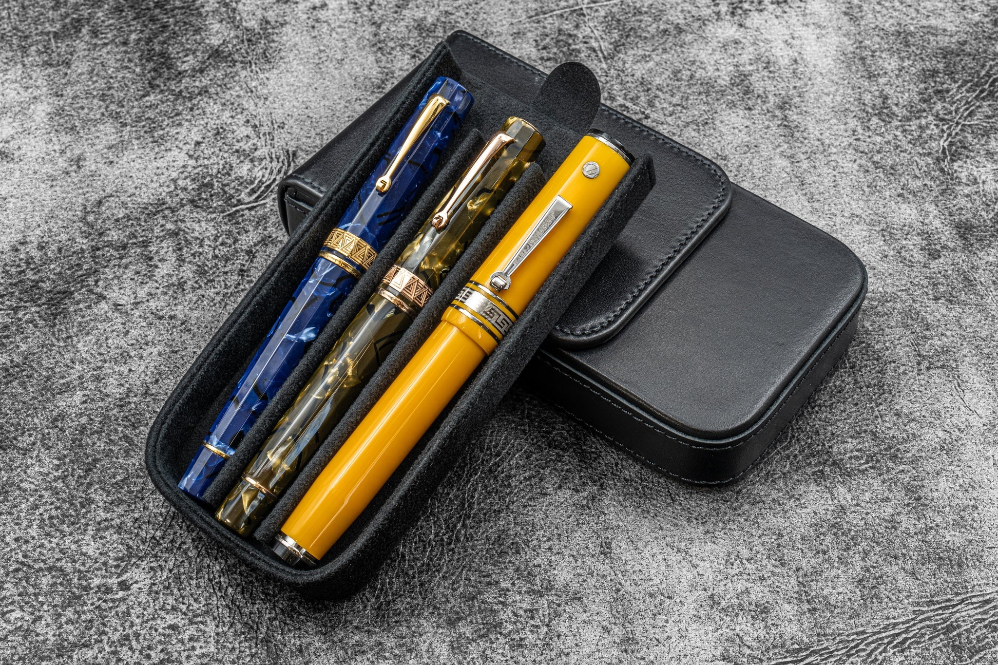 Galen Leather Co. Flap Magnum Opus 3 Slot Hard Pen Case - Black - Image 3