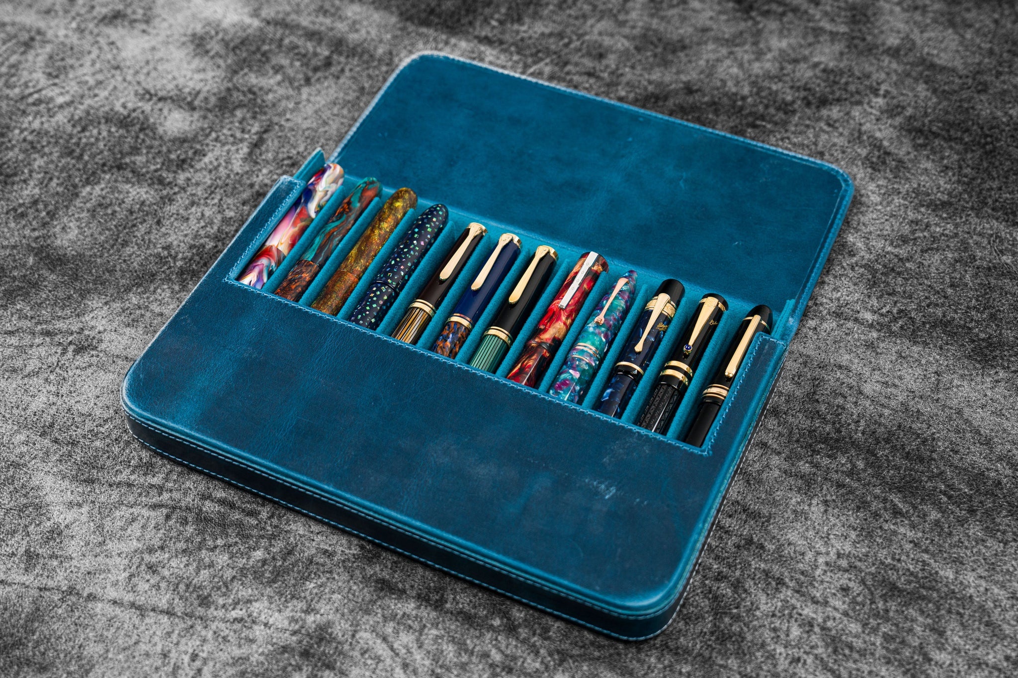 Galen Leather Co. Magnum Opus 12 Slot Magnetic Hard Pen Case - Crazy Horse Ocean Blue - Image 2