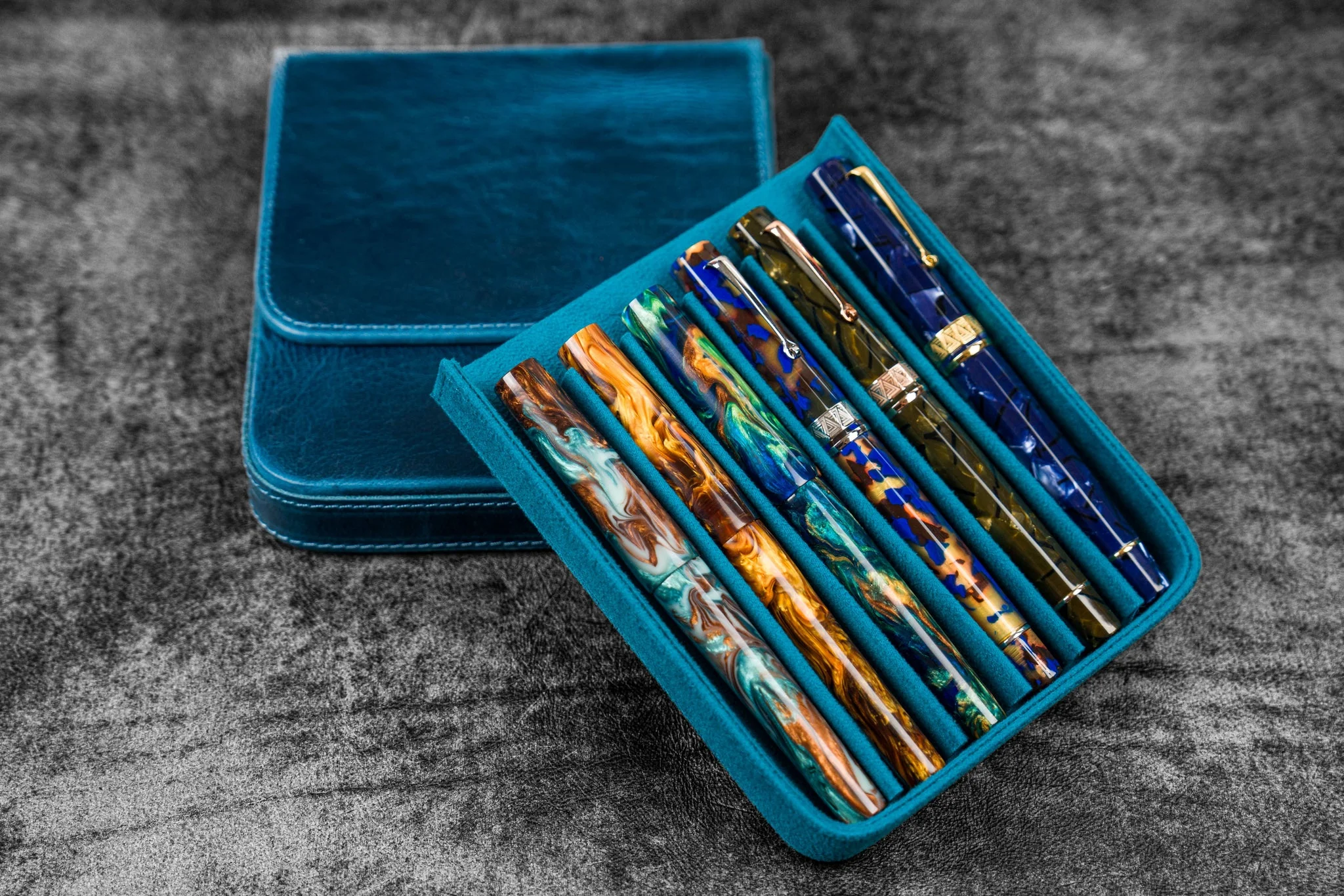 Galen Leather Co. Magnum Opus 6 Slot Magnetic Hard Pen Case - Crazy Horse Ocean Blue - Image 2