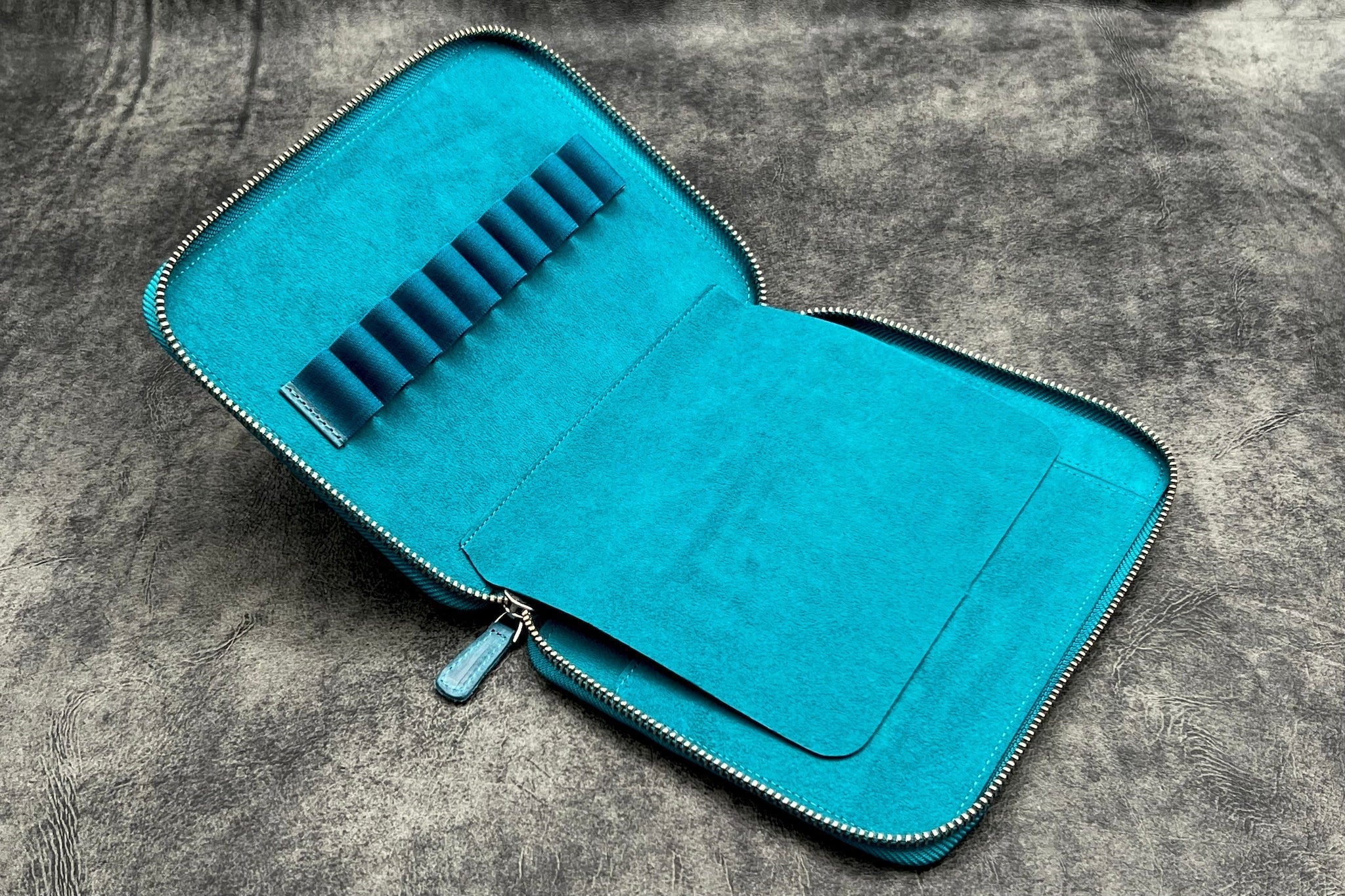 Galen Leather Co. Zippered 20 Slot Pen Case - Crazy Horse Ocean Blue - Image 2