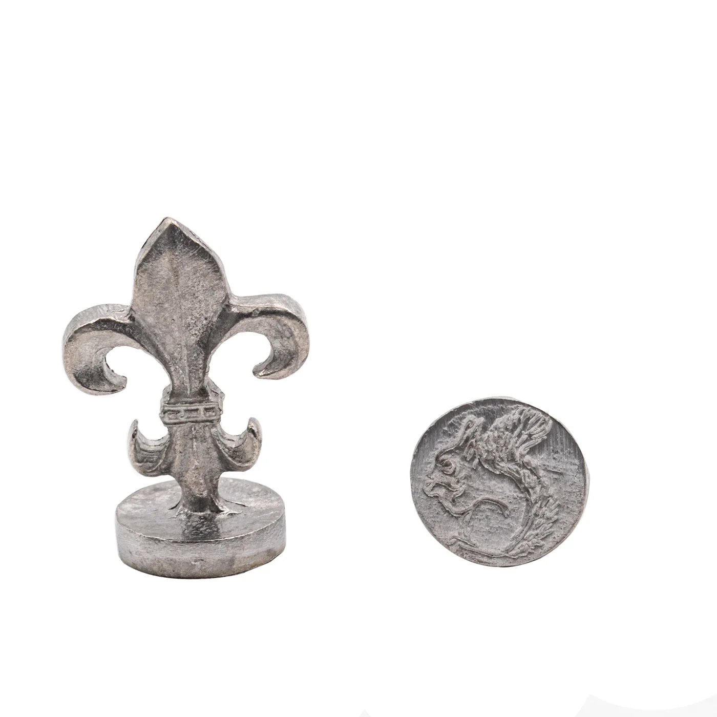 Global Solutions Metal Wax Seal 3/4" with Fleur-de-lis handle - Squirrel - Image 2