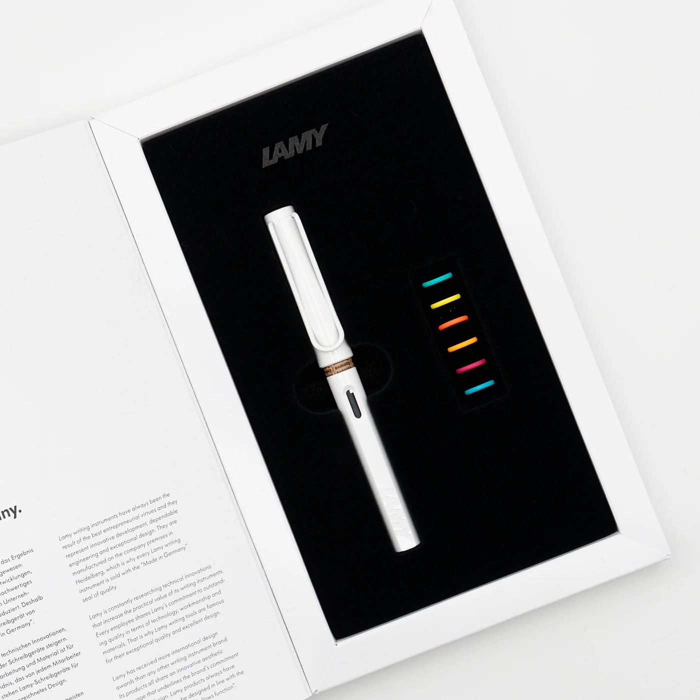 Lamy Safari Fountain - White Set with Multicolor Rings - Image 2