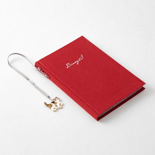 Midori Diary with Embroidered bookmark Cat - Image 3