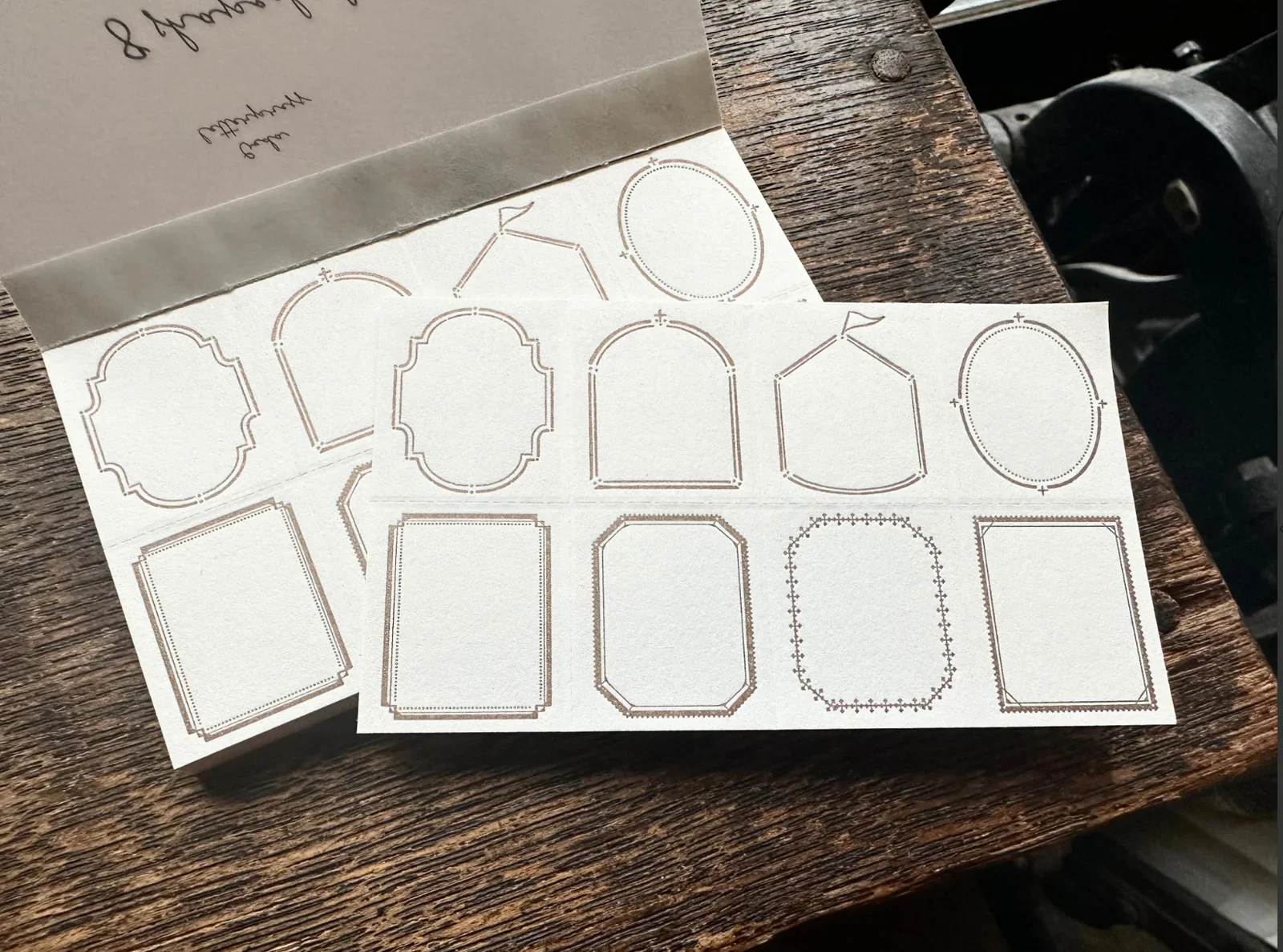 Oeda Letterpress - 8 Shape Label book - Image 4