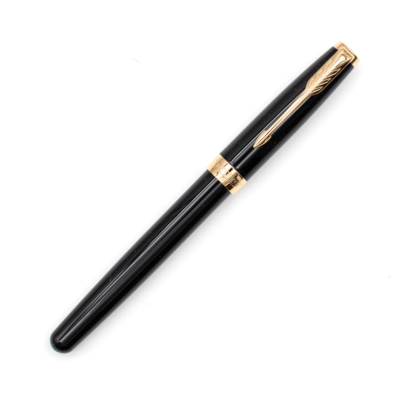 Parker Sonnet Black Lacquer with Gold Trim Fountain Pen - Image 2
