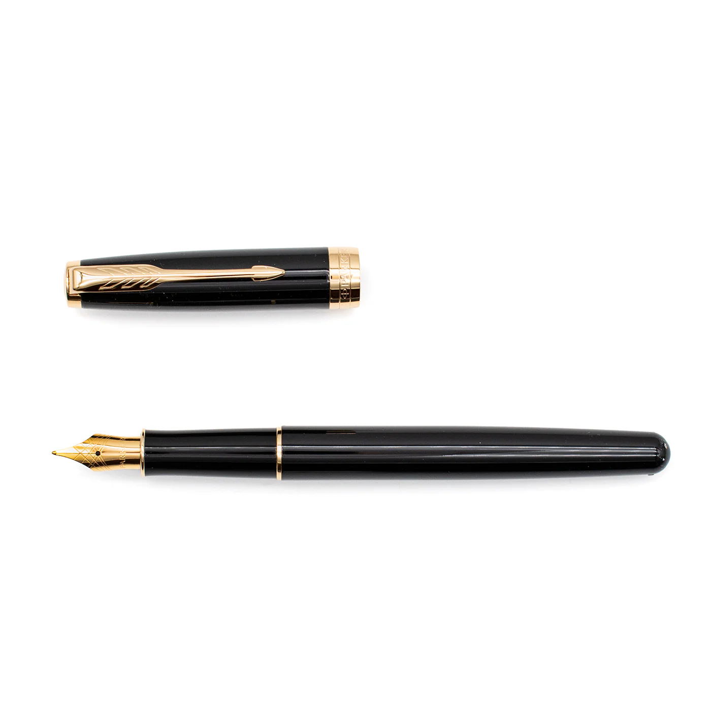 Parker Sonnet Black Lacquer with Gold Trim Fountain Pen - Image 3